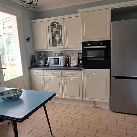 Feriehus Maison Familiale 200 M De La