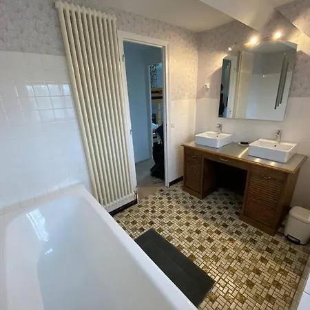 Maison Familiale 200 M De La Denneville